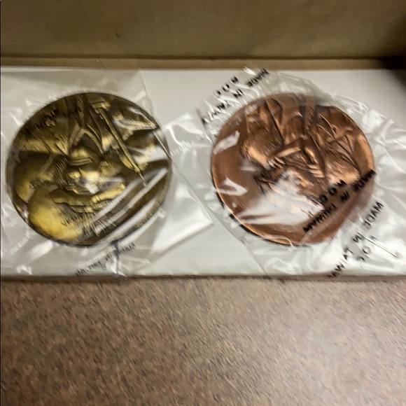 New In Box EMMET KELLY JR. COIN COLLECTION - Picture 9 of 12